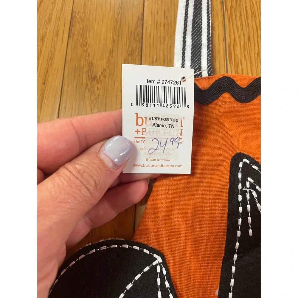 Burton + Burton Halloween Bat Apron Scary Cute Orange Cotton Ruffle 9747261‎